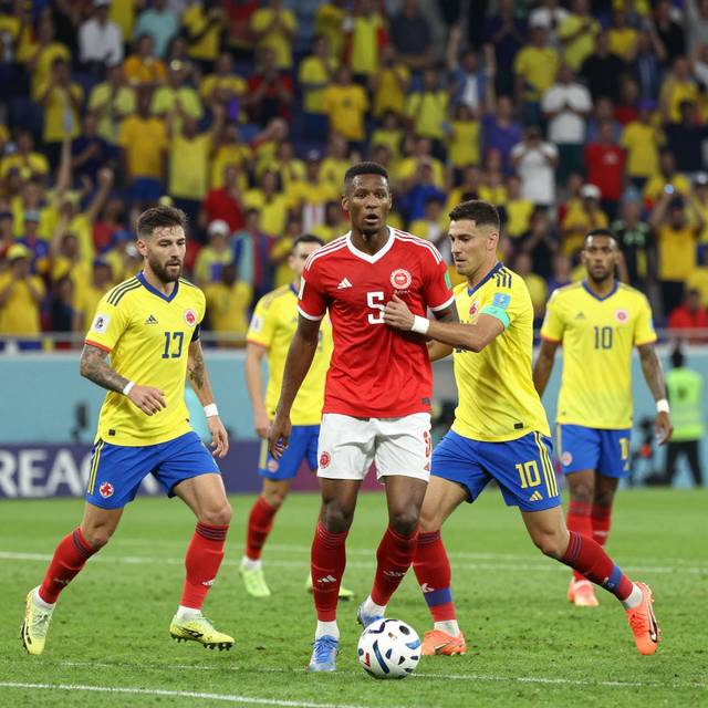Thụy Sĩ thắng Colombia trên chấm luân lưu kịch tính, Bồ Đào Nha hạ Croatia trong ngày Mỹ bị loại